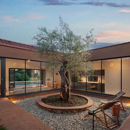 Casa Maria For 6 People In Only 1 Km From The * Ровинь